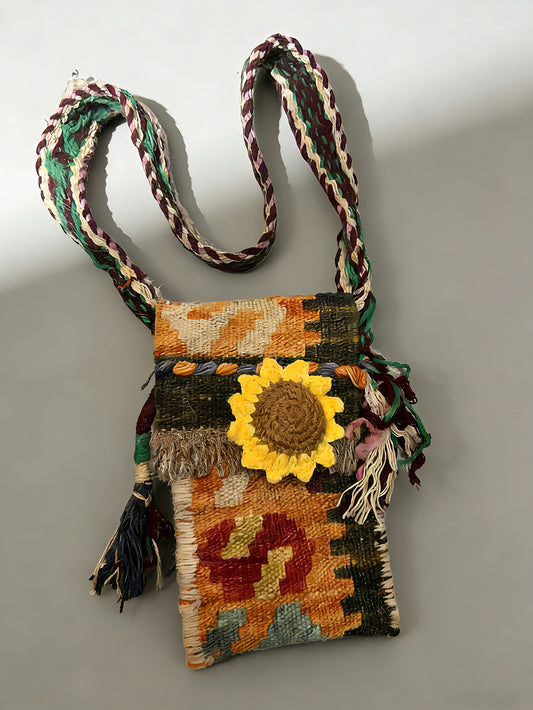 Handmade wool carpet phone case